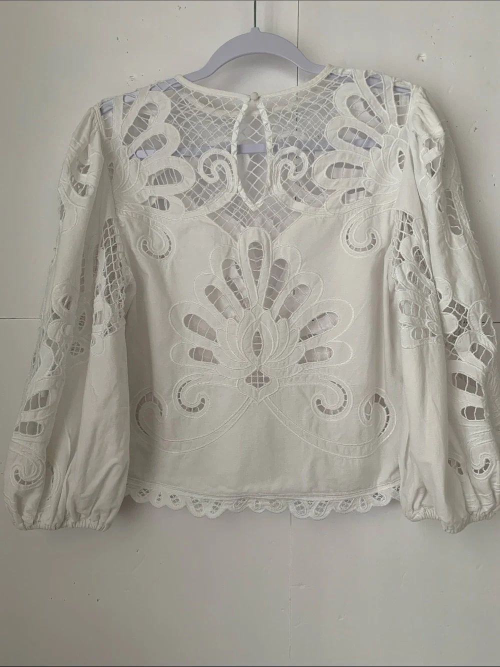 Express Women's White Cotton Lace Cutwork Blouse Puff Long Sleeve Top Size M - Picture 2 of 10